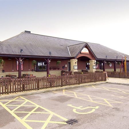 Premier Inn Blackpool East Экстерьер фото