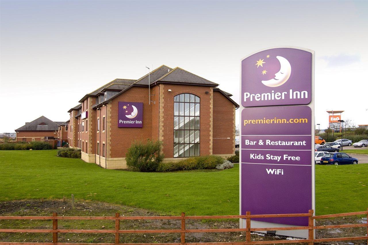 Premier Inn Blackpool East Экстерьер фото